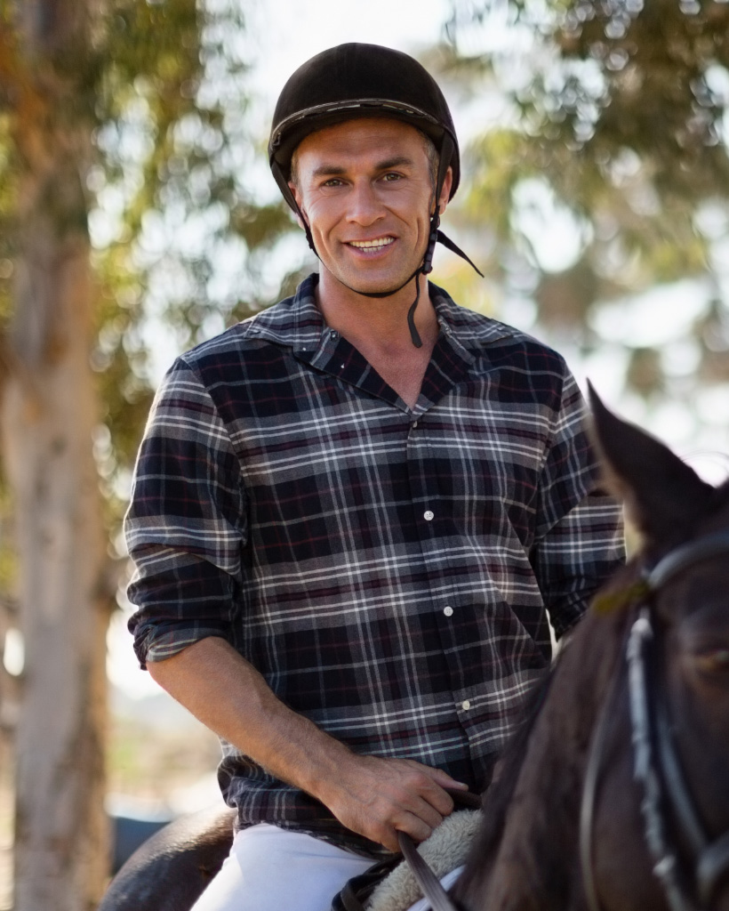 La scuderia si avvale della competenza di Albert Marongiu, istruttore federale FISE di II livello, che segue con dedizione cavalieri e amazzoni a tutti i livelli.